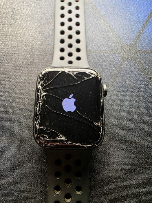 Apple Watch SE 44