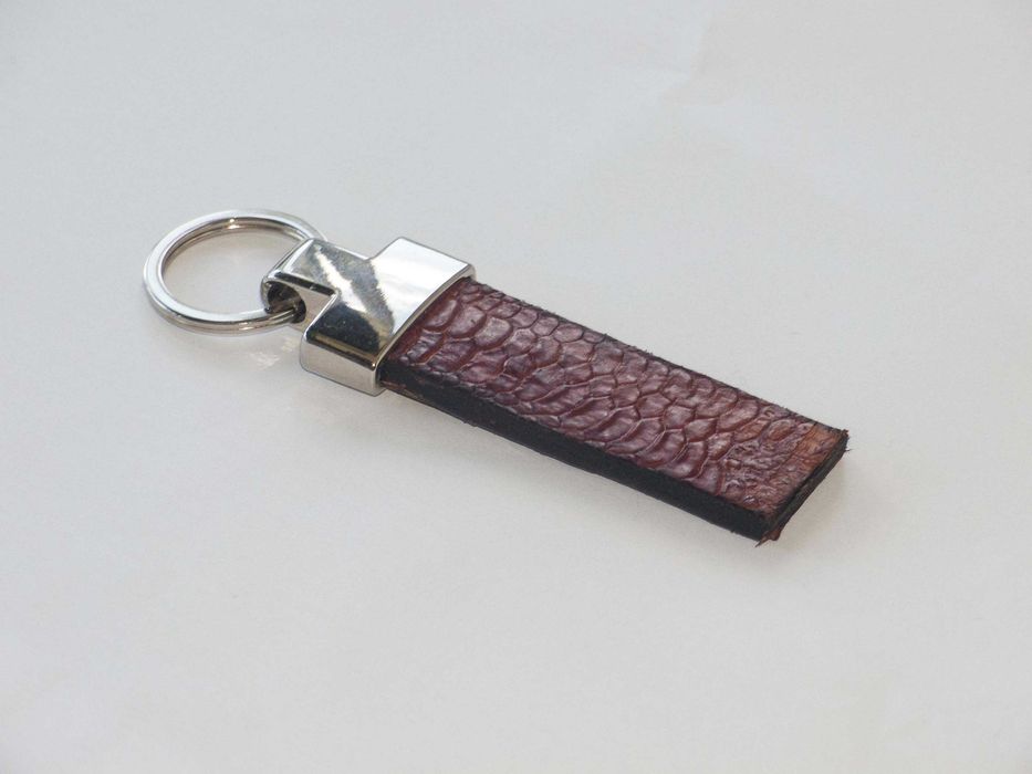 Ключодържател от естествена кожа, ръчна изработка