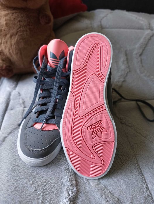 Детски спортни обувки Adidas