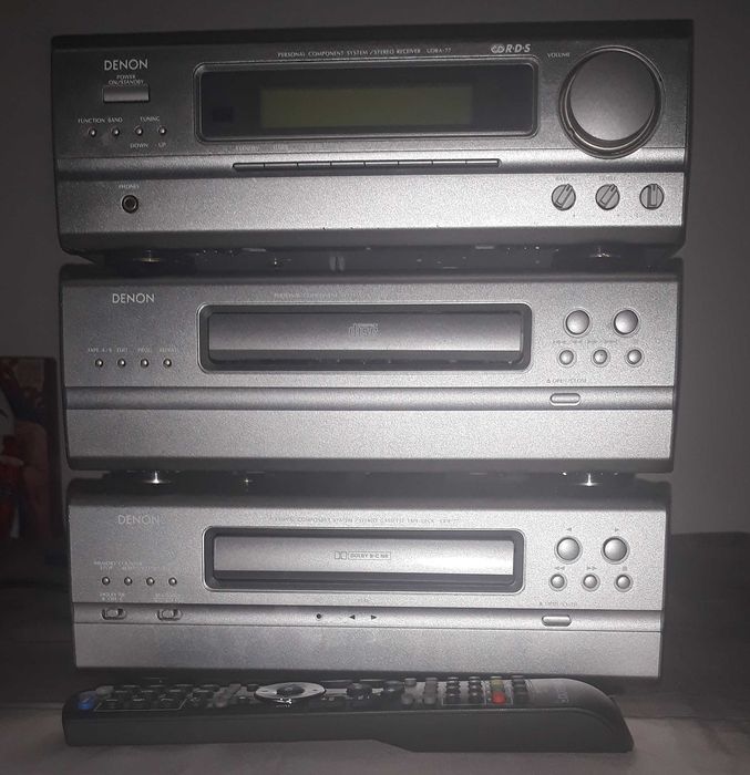 Linie Audio Hi-Fi Denon D-77 cu telecomanda
