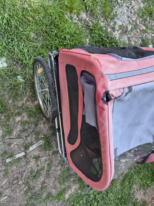 Vând Cărucior pentru bicicleta