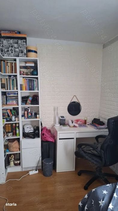 Apartament 3 camere, 50 mp, semidecomandat – Drumul Botizului, etaj