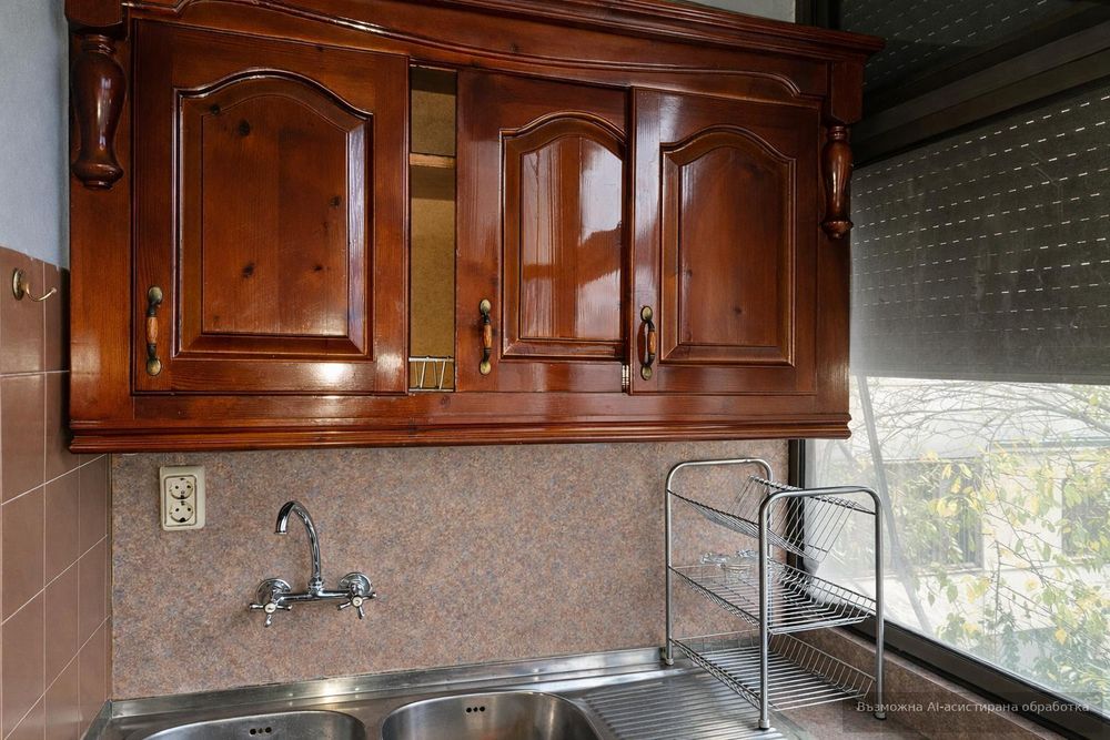 Тристаен апартамент в района на кв. Кючук Париж