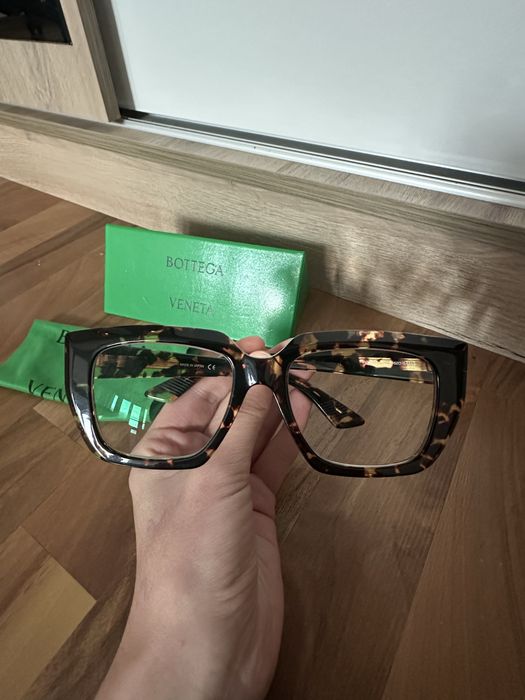 Рамка за очила,оригинал. Разумен коментар на цена е възможен.