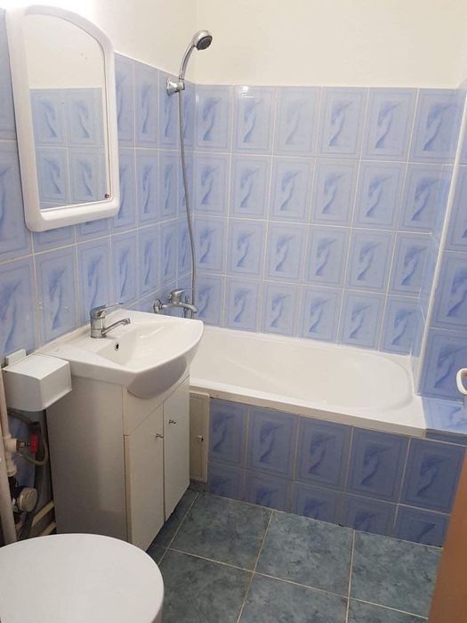 Închiriez apartament1 camera  Viziru1 Pistruiatu