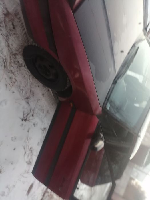 Продам  Мазду 323 надёжное авто