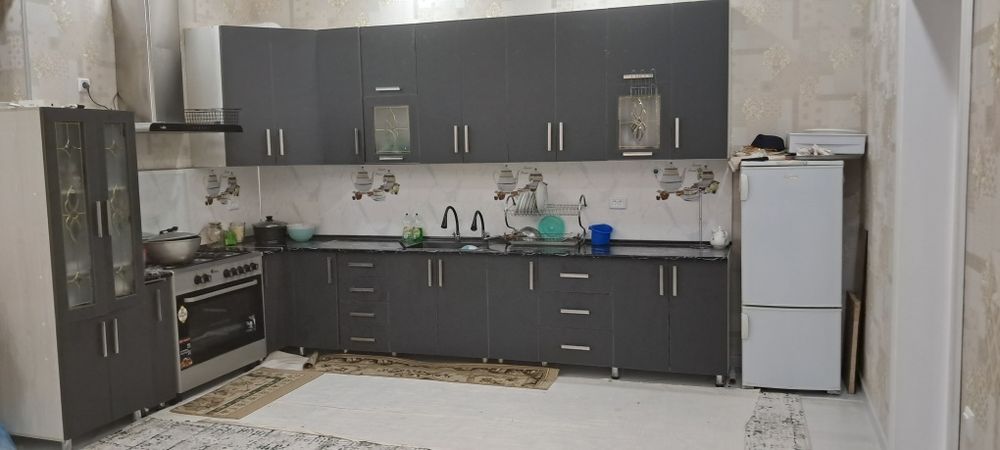 Замонавий ҳовли сотилади