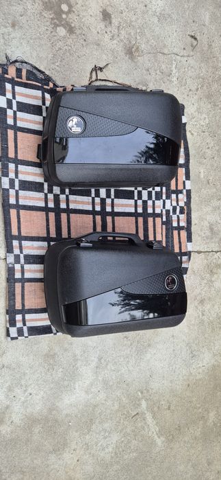 Vând cutii laterale MOTO Suzuki Bandit GSF 1250/650 - 2007/2011