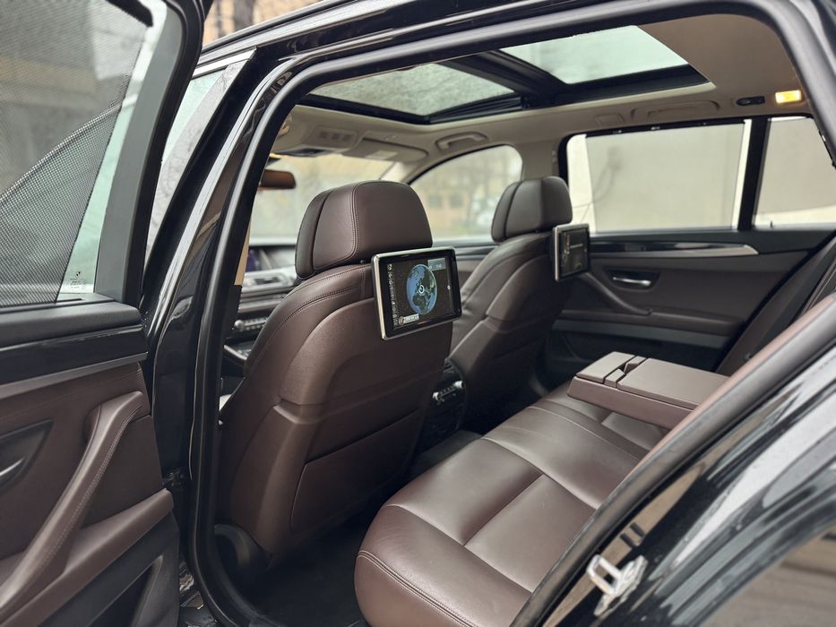 • Bmw 530 xDrive 258 cp Euro 6 Luxury Line •