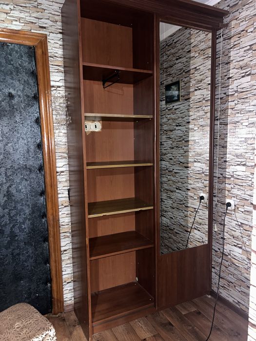 Продам шкаф в прихожую