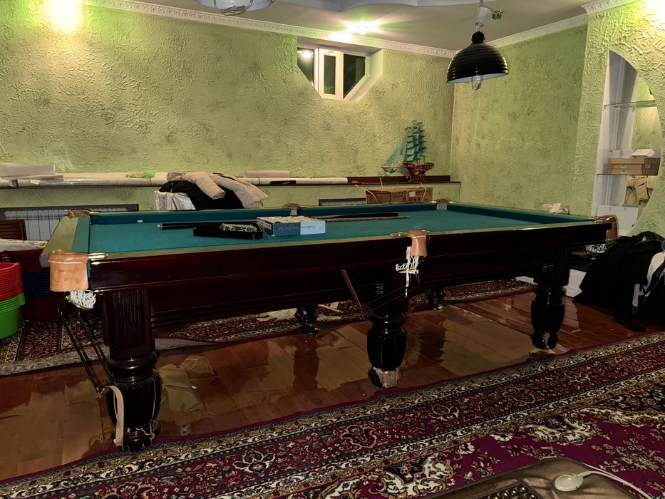 Бильярд.