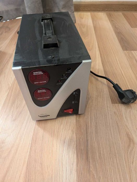 Stabilizator automat de tensiune SilverCloud K500VA