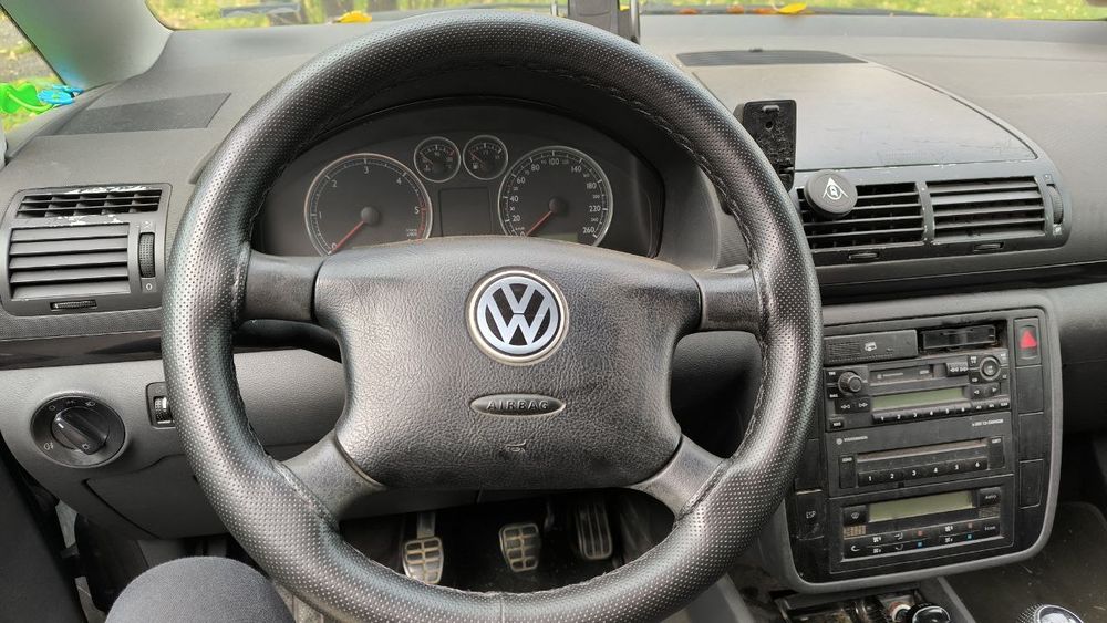 VW Sharan 1.9 TDI