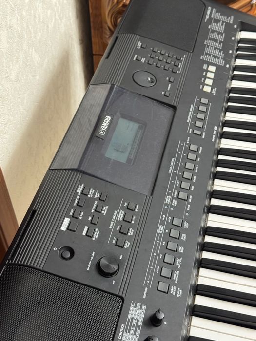 Yamaha PSR e-463