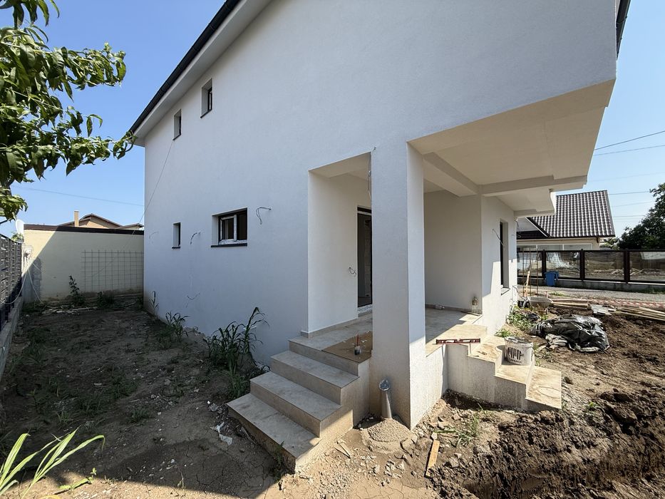 Casă individuală P+ETAJ+Pod Valu lui Traian, 265 mp teren • 2 parcări