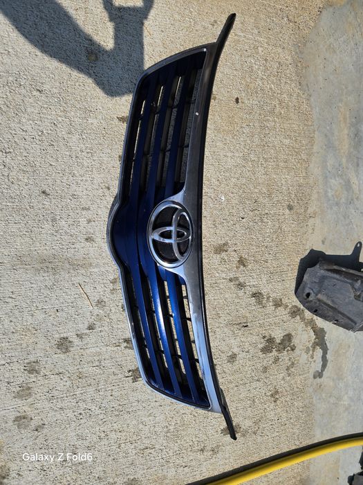 Предна решетка за тойота Т 27