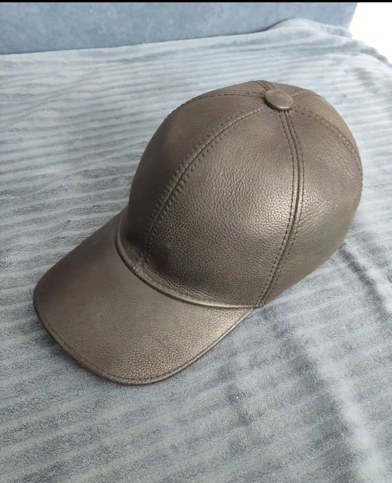 Кепка кожаная зимняя