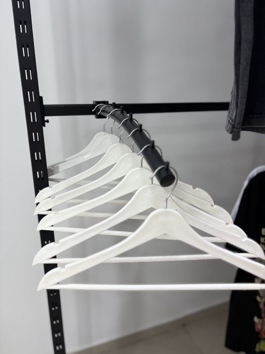 Стойка,вешалка,зеркало,камера