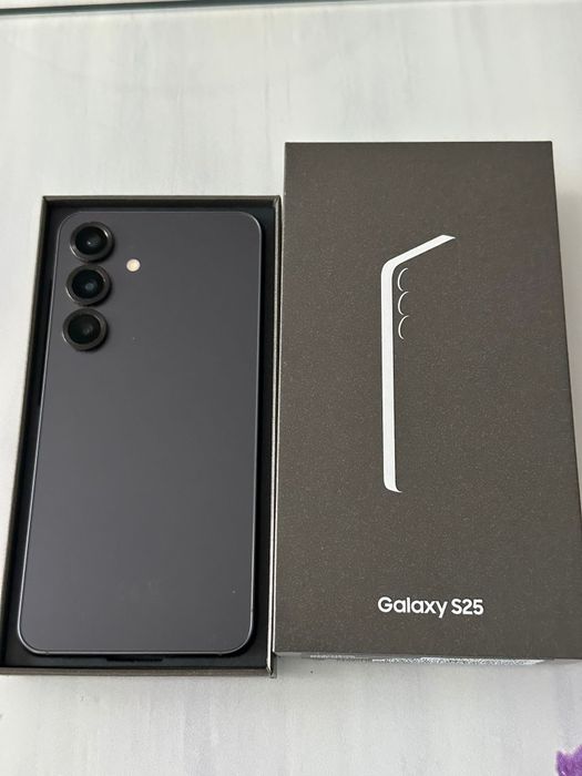 Samsung s25 ,black, 256gb, 12 gb ram