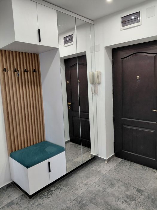 Inchiriez garsoniera zona Democratiei Ploiesti — fotografia 1