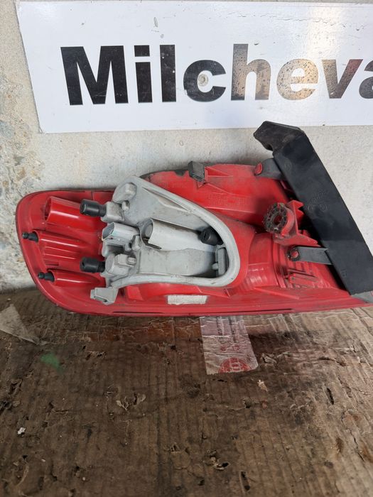 Десен стоп от фв ауди а4 б8 / audi a4 b8