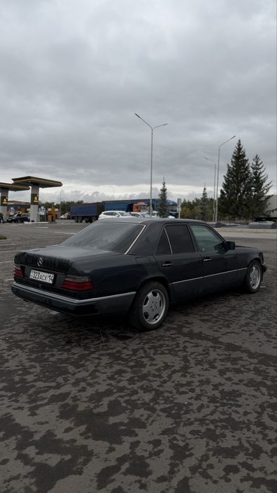 Продам мерседес W124
