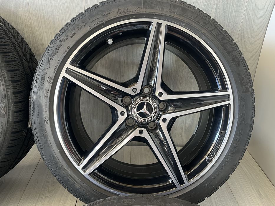 Оригинални джанти АМГ 18 цола 5х112 за Мерцедес Ц-класа АМГ W205 със зимни гуми 225/45/18