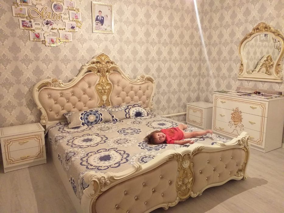 Срочно продается спальный гарнитур