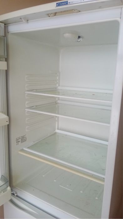 Продам холодильник