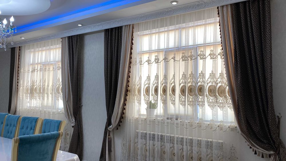 шторы для зала  3 шт