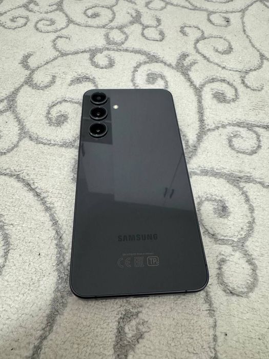 СРОЧНО, продам Samsung galaxy s24 fe