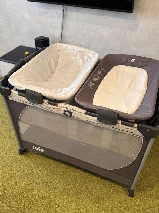Манеж-кровать Joie Commuter Change
