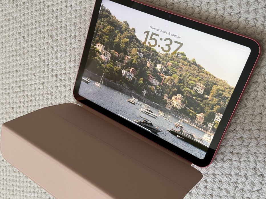 Продам  айпад А16 2025 год