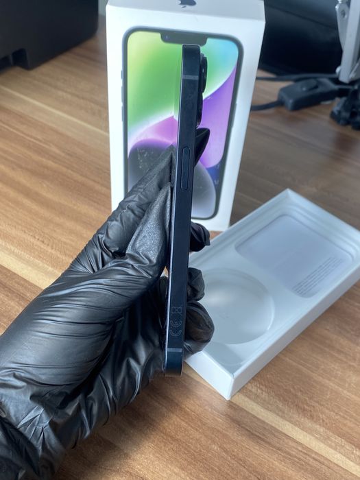 iPhone 14• 128 GB • Midnight