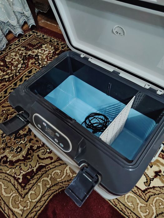 Автохолодильник для машины