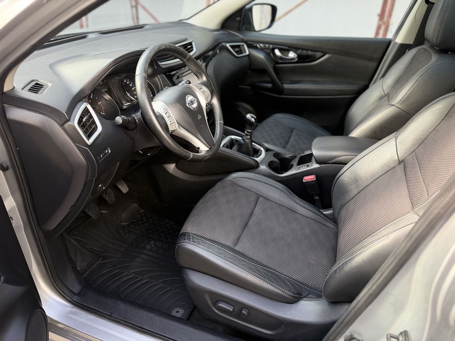 Nissan Qashqai Tekna+  185.000km/Camere 360/Panoramic/Bi-xenon/Key-less/BlindSpot