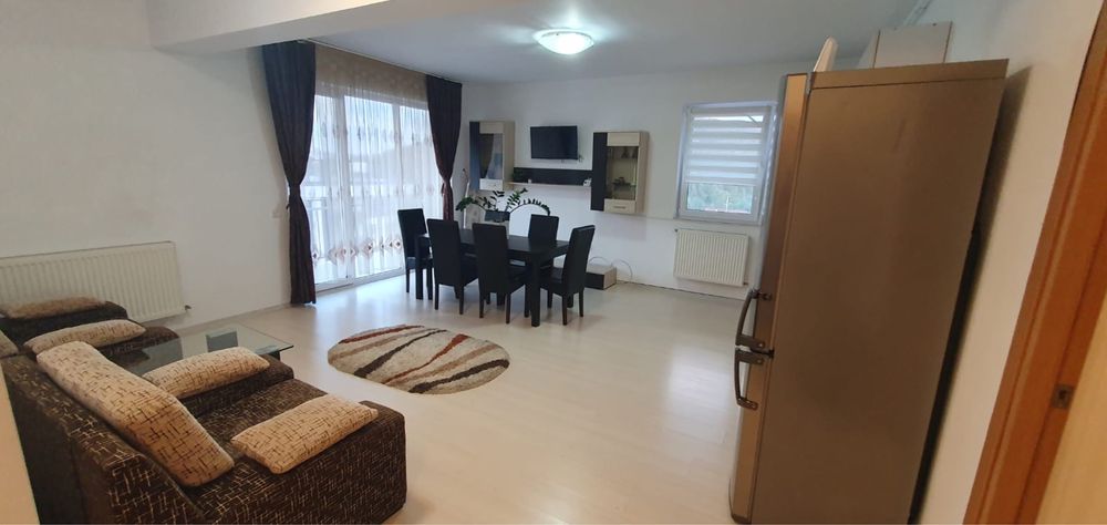 Inchiriez apartament 3camere
