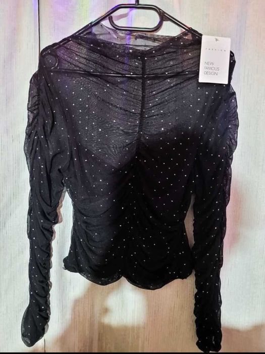 Чисто нова дамска блуза с етикет!