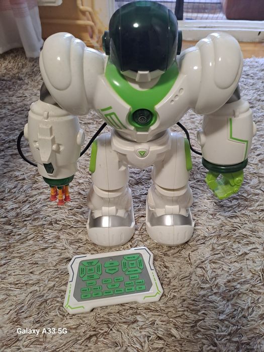 Robot inteligent