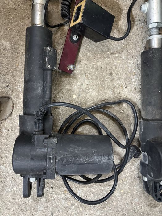 Електрически линеен задвижващ механизъм 24V