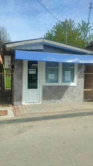 Modul din beton  tip casuta cu ușa și geam
