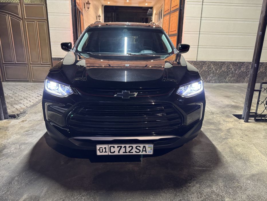 Tracker redline  год 2021