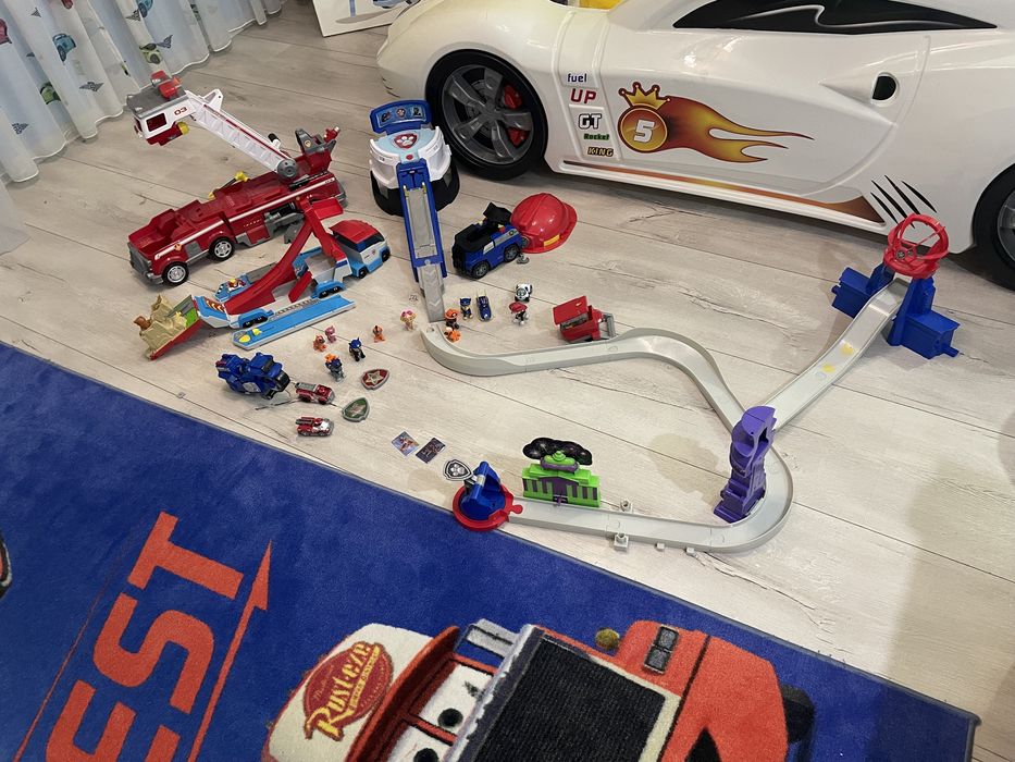 Пожарна и пез патрулер на пез патрул+ фигурки, мотор …