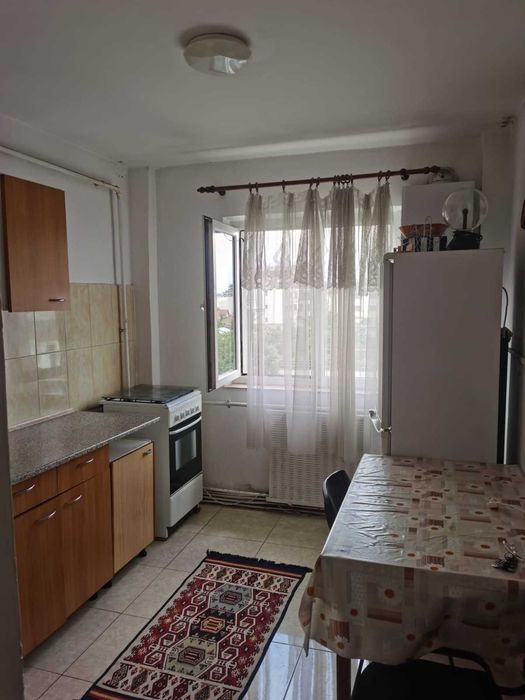 P.F dau in chirie apartament 3 camere zona Marasti