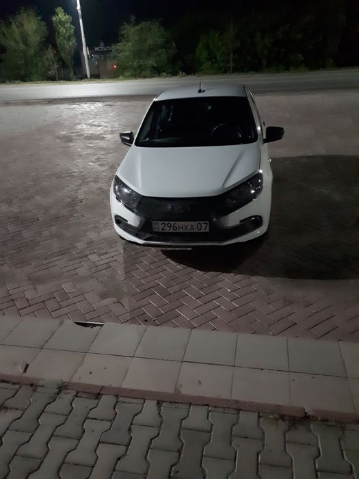 Продам машину 2019 года
