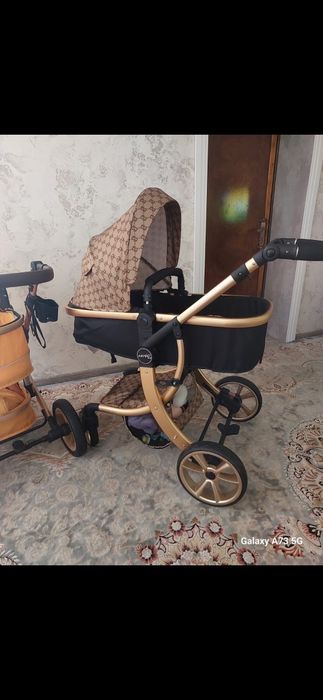 Коляска детскаяя