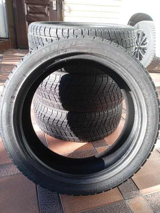 Зимние шины  R20
