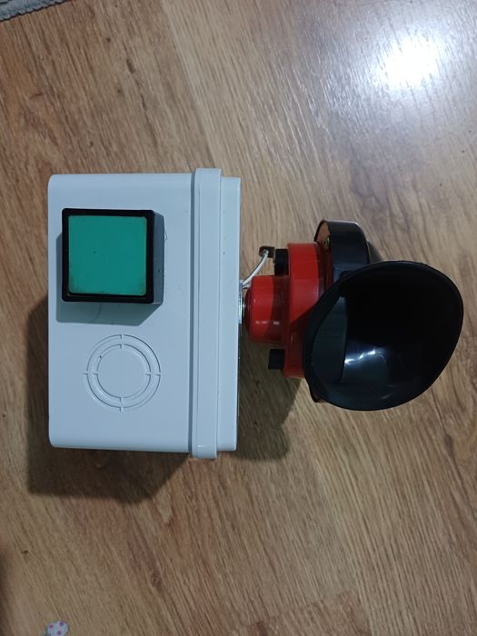 Sirena puternica pentru speriat salbaticiuni, ursi etc. Pentru drumeti