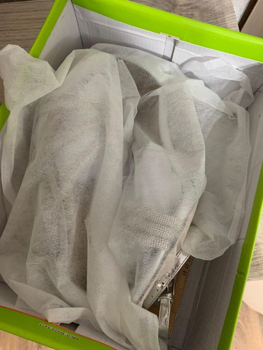 Серебристые каблуки