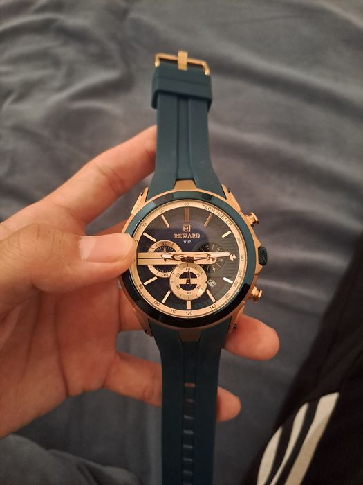 Механический часы совсем новый